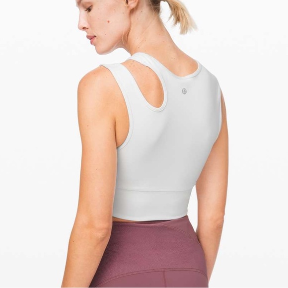 Lululemon Mastered Motion Cropped Tank - Picture 2 of 4